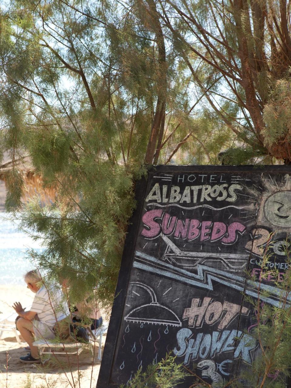 Hotel Albatross Livadi  Exteriér fotografie